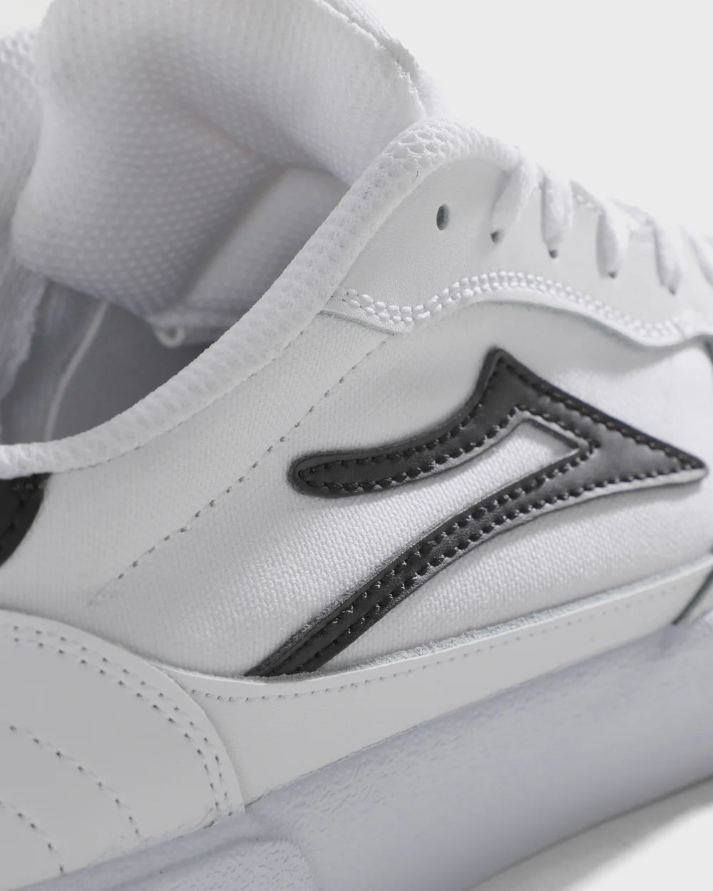 « Lakai » Cambridge White Leather
