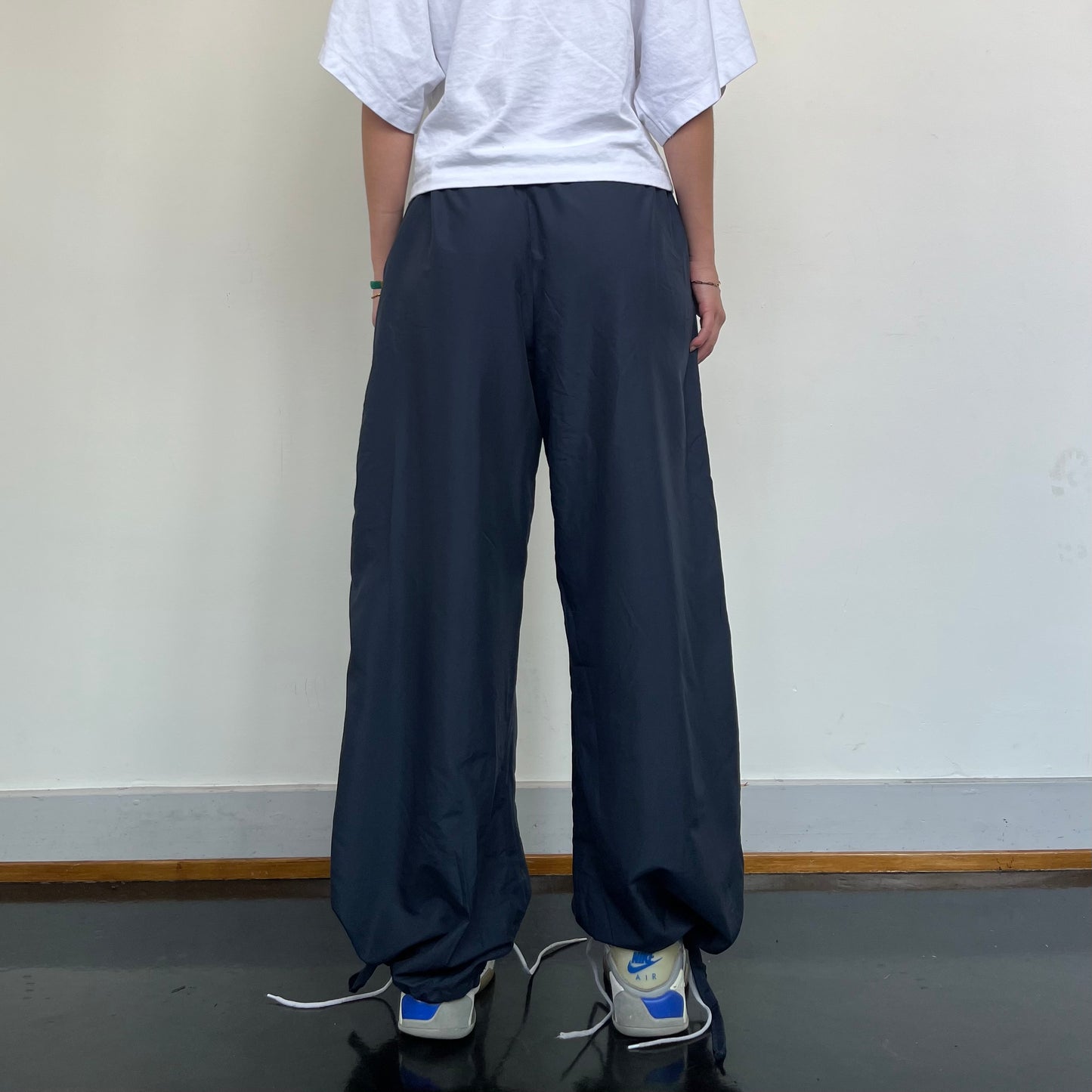 « ANBK » pants bleu foncé / noir
