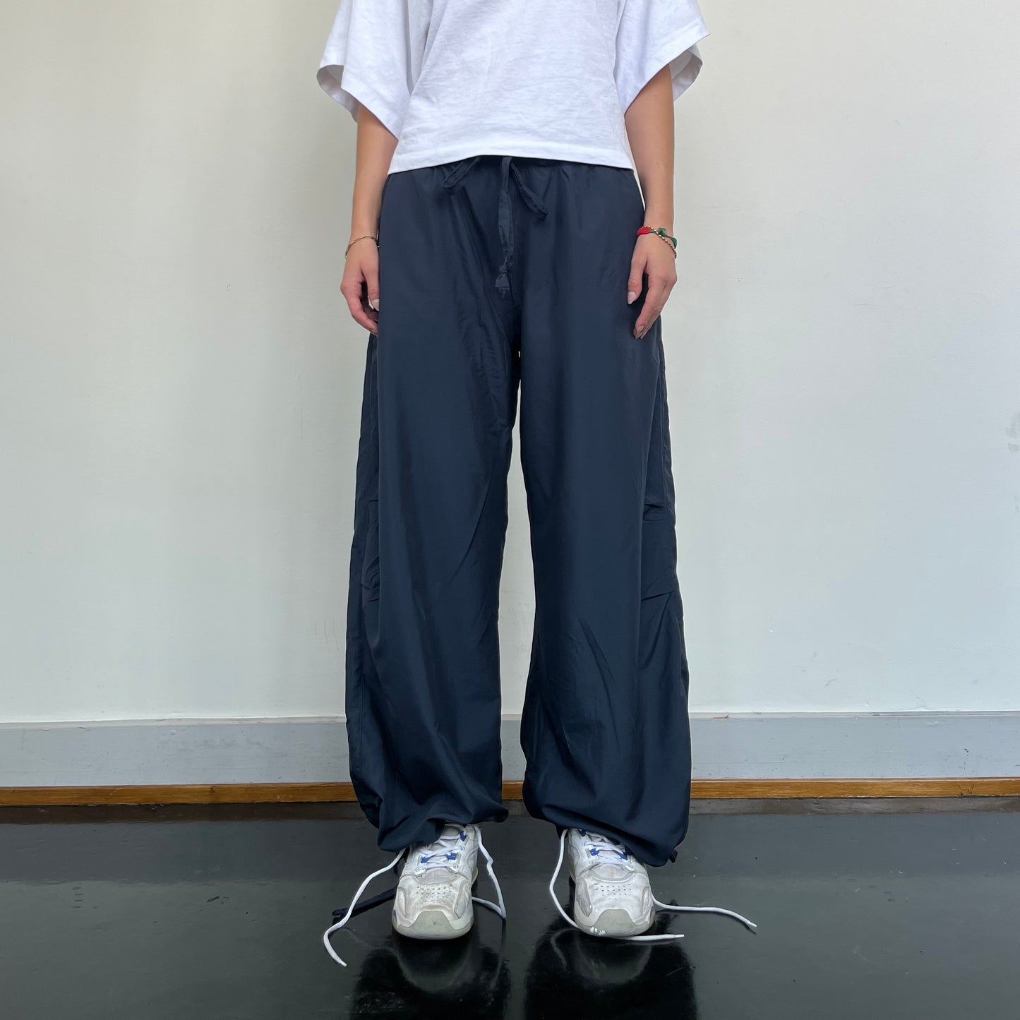 « ANBK » pants bleu foncé / noir