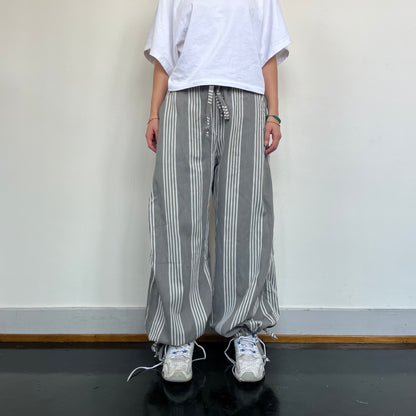 « ANBK » pants gris et blanc